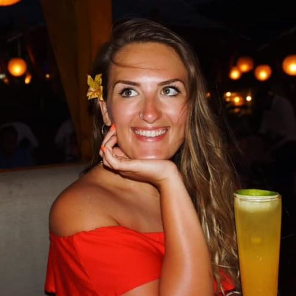 Meet your Posher, Hannah